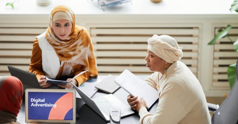 ROAS Goals and Conversion Volume: Finding the Right Balance in Meta Ads